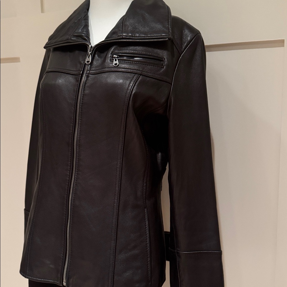 ANDREW MARC NEW YORK BLACK LAMB LEATHER JACKET SIZE M - Picture 6 of 14